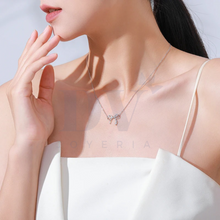 Cargar imagen en el visor de la galería, Collar Lazo Brillante