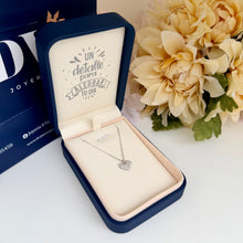 Cargar imagen en el visor de la galería, Collar Silver Heart