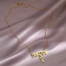 Cargar imagen en el visor de la galería, Collar Mom & Love