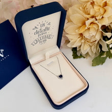 Cargar imagen en el visor de la galería, Collar Corazón del océano