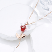 Cargar imagen en el visor de la galería, Collar Rosa Roja
