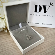 Cargar imagen en el visor de la galería, Collar Silver Butterfly
