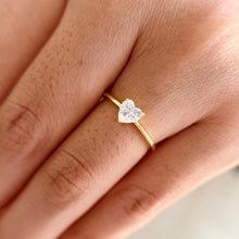 Cargar imagen en el visor de la galería, Corazón delicado
