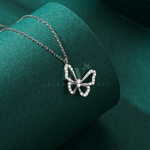 Cargar imagen en el visor de la galería, Collar Silver Butterfly
