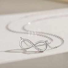 Cargar imagen en el visor de la galería, Collar Infinite Silver
